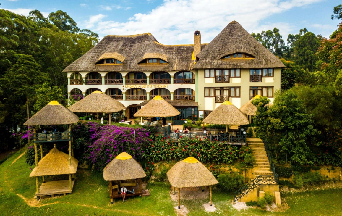 Short Uganda getaway lodge